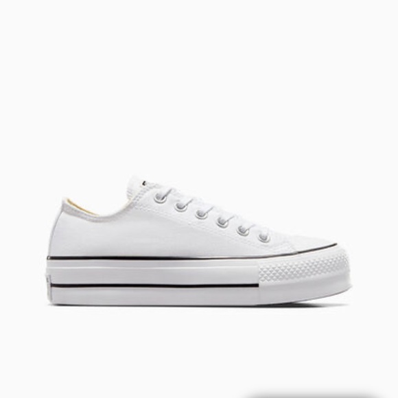 Converse Shoes - Women's Chuck Taylor All Star Lift Platform Size 8.